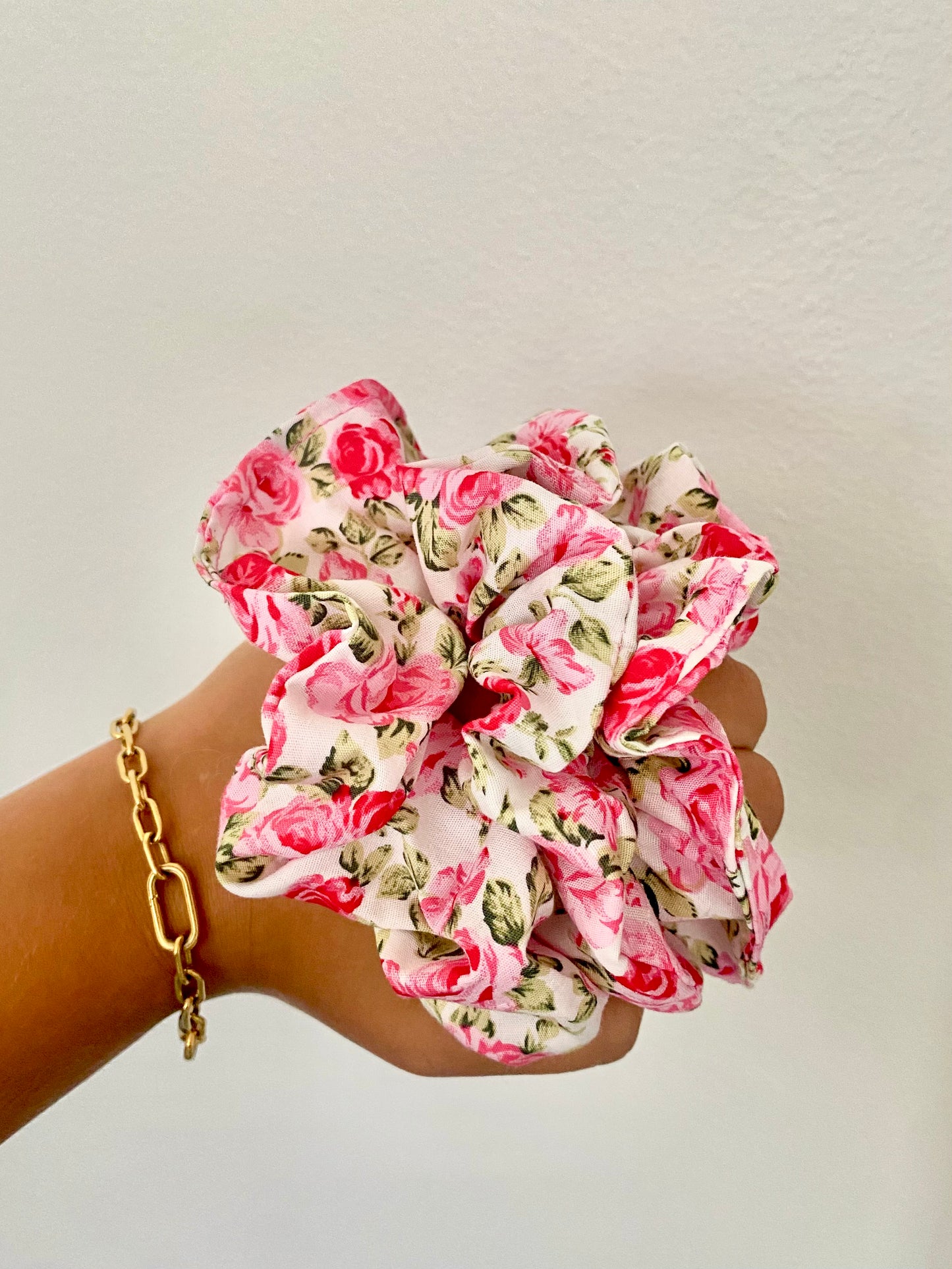 Field of roses Scrunchie